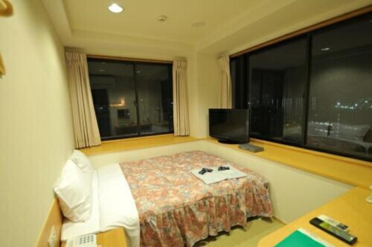 Hiroshima Ekimae Universal Hotel 외부 사진